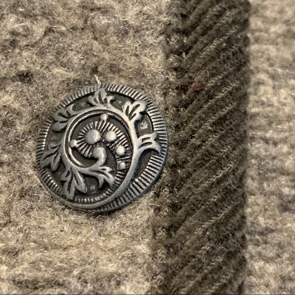 ARTISANS Button Up Sweater - Picture 6 of 9